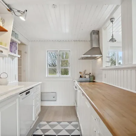 Leona - 400m From The Sea In Se Jutland By Interhome Haderslev